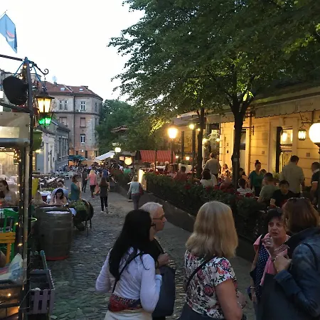 D2 - Cosy Downtown 아파트 *